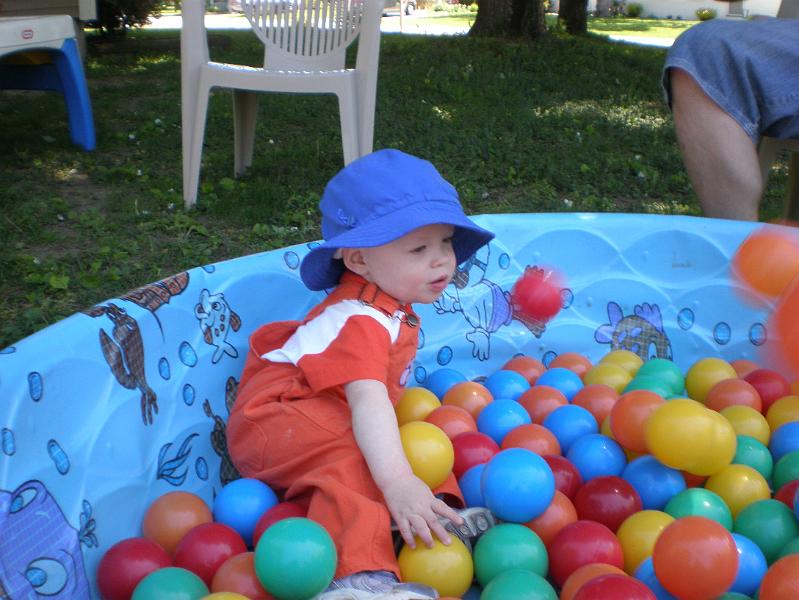 jtotheizzo 034.JPG - Eve in the ball pool before the party, pre party dress.